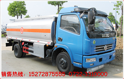 東風(fēng)多利卡加油車(chē)