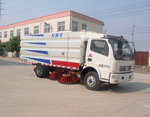 東風(fēng)多利卡掃路車